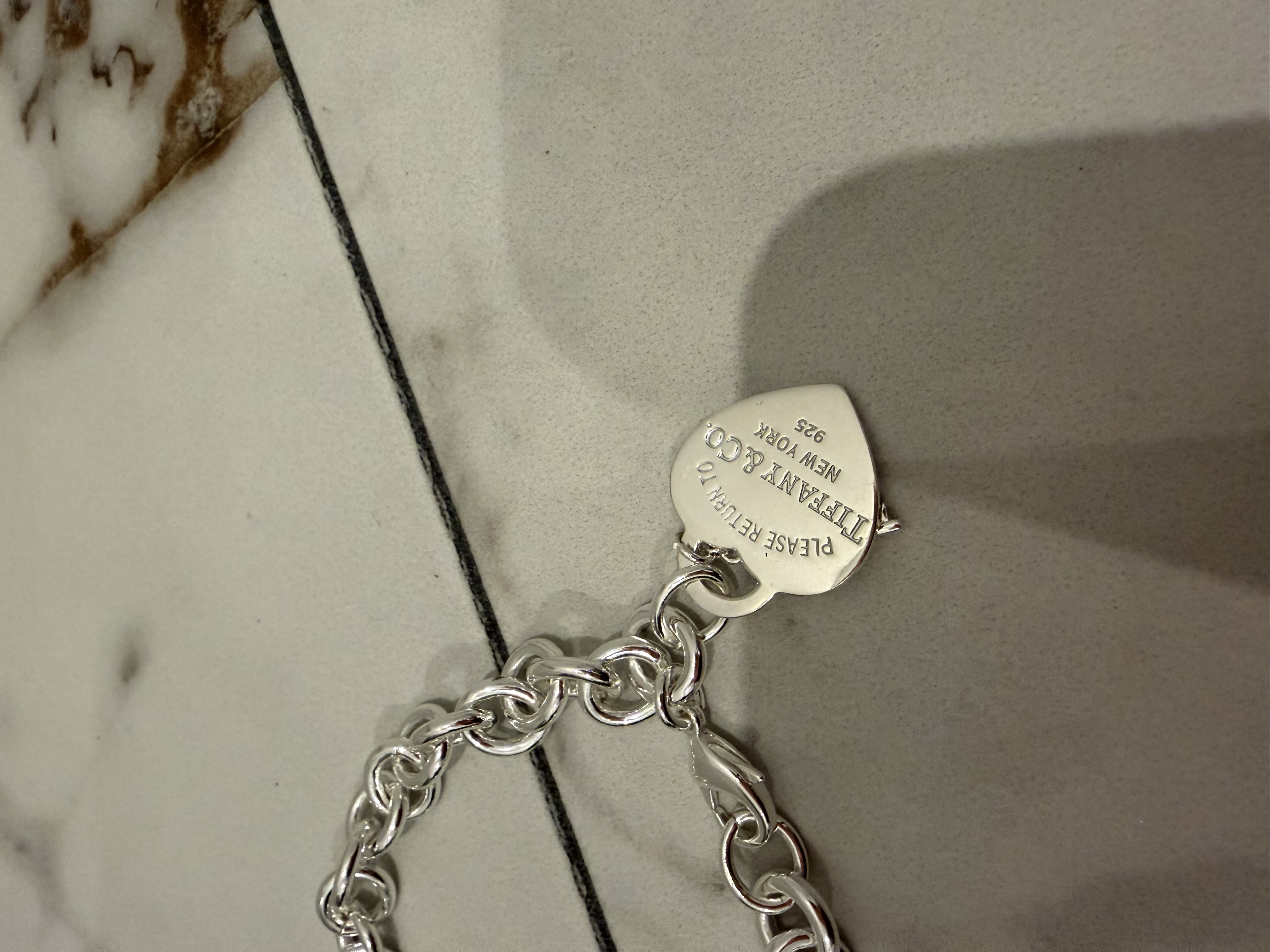 Tiffany & Co. Return to Tiffany Love Heart Tag Key Bracelet authentication photograph 2